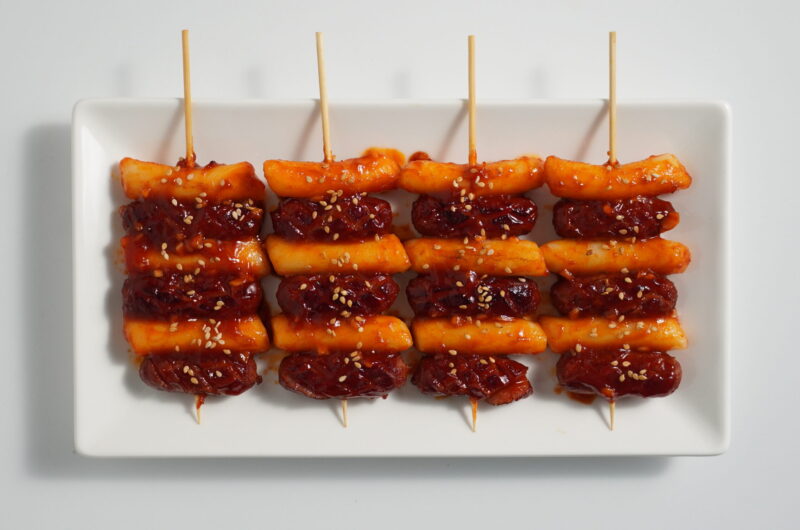 Sotteok Sotteok: Korean Hotdog and Rice Cake Skewers - Crab Cakes and ...